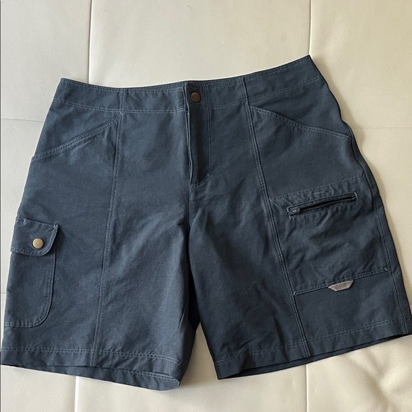 EUC TITLE 9 HIKING SHORTS, size 6 - Picture 1 of 4